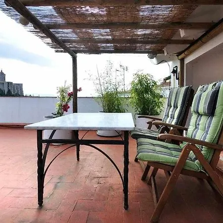 Con Increibles Vistas Y Terraza アパート